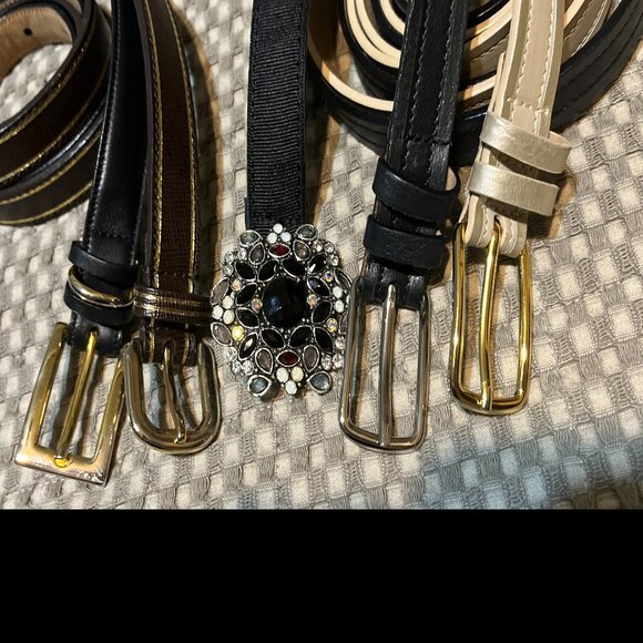 Talbots Bundle of 5 belts, 4 leather and 1 leather with cloth front.  xl sizes - Picture 2 of 12